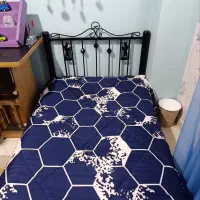 تخت ینفره بهمراه کفی وتشک فنردار