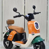 ماشین شارژی موتورشارژی وسپاپاکشتی صندلی چرمی