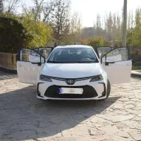 تویوتا کرولا هیبرید ۱۸۰۰