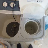 لباس شویی چرخ خیاطی تلوزیون و دیجیتال بوفه|ماشین لباسشویی و خشککن لباس|بیرجند, |دیوار