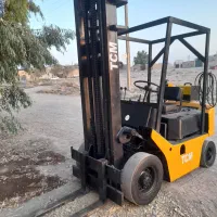 لیفتراک ۲ تن تی سی ام ژاپن موتور ایسوزو دیزل|خودرو سنگین|تهران, یافت‌آباد|دیوار