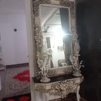 آینه و کنسول و دوعدد شمعدان
