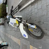 موتورتلرکویر ۲۵۰ سفیدسندومدارک وبیمه کامل|موتورسیکلت|مشهد, عبادی|دیوار