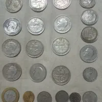 تعدادی سکه قدیمی و پلاک و سنگ کلکسیونی