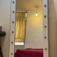 آینه قدی چراغ دار