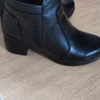 نیم بوت مجلسی بیرونی|کیف، کفش، کمربند|میانه, |دیوار