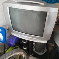 تلوزیون و سی دی ۳ دیسک