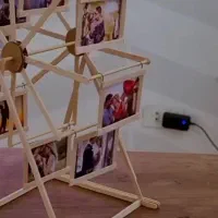 چرخفلک قاب عکس