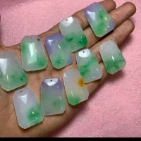 سنگ پلاک جید سوراخ شده