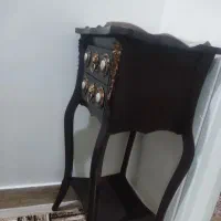 میز تلفن سالم وتمیزه