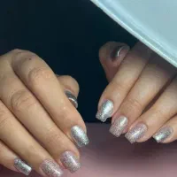 تخفیف آموزش کاشت ناخن فقط ۲ میلیون تومان تااخرماه