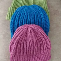 کلاه های دستبافت ماتیلدا|لباس|پرند, فاز ۳|دیوار