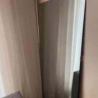 اینه ساده ایستاده