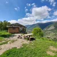 اجاره-کلبه-روستایی-جنگلی-چوبی-فیلبند