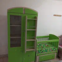 تخت و کمد بچه