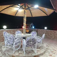 واحد یک خوابه با تراس آلاچیق دار