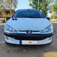 پژو اس دی V8