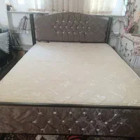 تختخواب دو نفره همراه با تشک