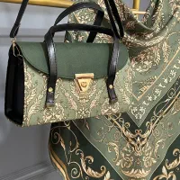 ست کیف و روسری (شال)|لباس|نائین, |دیوار