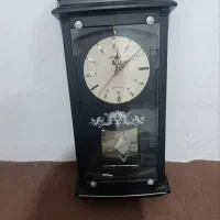 ساعت دیواری