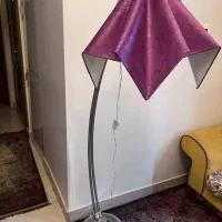 اباژور ایستاده