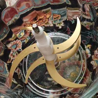 خوردکن برقی نواستفاده ای نشده داخل کارتن بوده.|خردکن، آسیاب، غذاساز|قرچک, میرزائی جنوبی|دیوار