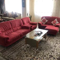 ۲ دست مبلمان راحتی و میز غذا خوری ۶ نفره