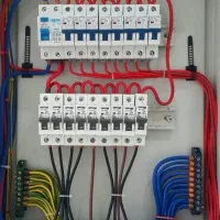 برق کار برقکار ساختمان برق کشی لاین نوری لاینر