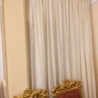 پرده حریر شیری رنگ بهمراهه چوب پرده