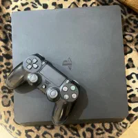 Ps4 slim ( 1 terabyte)