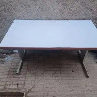 تعدادی میز وکمد دراور|مبلمان اداری|ایلام, |دیوار