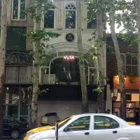 اجاره-240-متر-تجاری-بر-ولیعصر-پارک-وی