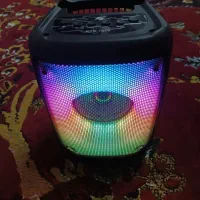 اسپیکر با رقص نور