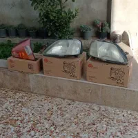 یک جفت چراغ جلو و یک عدد چراغ عقب ال90فروشی