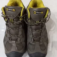 نیم بوت (کوهنوردی) ۴۳