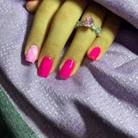 کاشت ناخن|خدمات آرایشگری و زیبایی|مشهد, میعاد (شهرک غرب)|دیوار