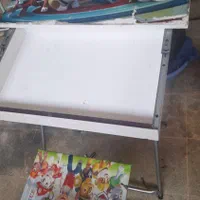 میز تحریر بچگانه نو|اسباب و اثاث بچه|شیراز, ارم|دیوار