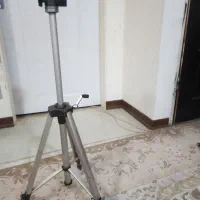 سه پایه عکاسی و فیلم برداری