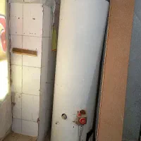 آبگرمکن کارکرده به علت باز سازی خانه به فروش میرسد