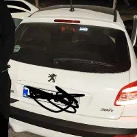 راننده هستم همراه ماشین ۲۰۷  و موتور  روز