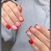 خدمات تخصصی کاشت /ترمیم /طراحی ناخن