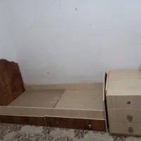 تخت وپاتختی