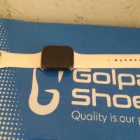 یک عدد اپل واچ اصلی