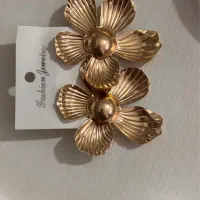 گوشواره به قیمت عمده