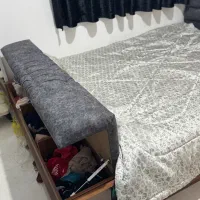 تخت و میز ارایش