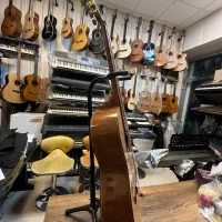 گیتار اسپانیایی در موزیک ارژنگ|گیتار، بیس، امپلیفایر|پردیس, فاز ۳|دیوار