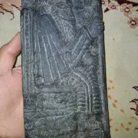 مجسمه سنگی کوروش و فرشته/مهره های قدیمی /سنگ آسیاب