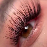 آموزش کلیه خدمات اکستنشن مژه به همراه کاشت هیدن