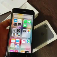 گوشی آیفون ۷ در حد تو کاملا سالم با همه تجهیزات