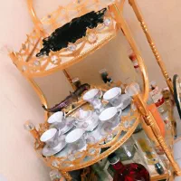 میز بار. تلفن. پلوپز. سبزی خردکن